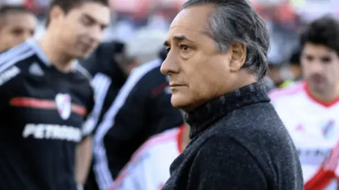 JJ López reveló qué le dijo un policía en la salida del Monumental tras descender