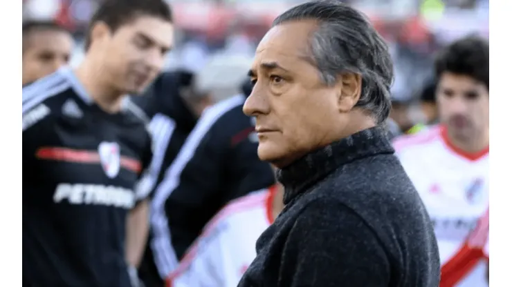 JJ López reveló qué le dijo un policía en la salida del Monumental tras descender