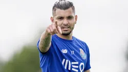 Tecatito Corona podría marcharse de Portugal en el verano