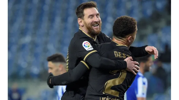 Lionel Messi y Sergiño Dest