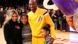 Kobe Bryant y su familia (Foto: Getty)