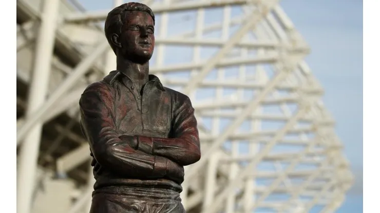 Ivor Allchurch, inmortalizado en Liberty Stadium. (Futbol: Getty Images)