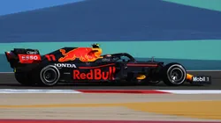 Sergio "Checo" Pérez a bordo de su nuevo coche, el Red Bull (Foto: Getty Images).