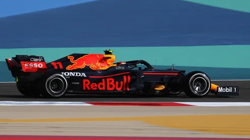 Sergio "Checo" Pérez a bordo de su nuevo coche, el Red Bull (Foto: Getty Images).