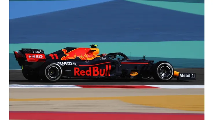 Sergio "Checo" Pérez a bordo de su nuevo coche, el Red Bull (Foto: Getty Images).