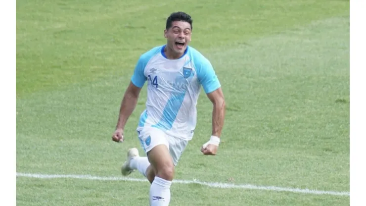 Guatemala enfrenta a Cuba en partido por las Eliminatorias Concacaf al Mundial Qatar 2022 (Foto: Twitter @fedefut_oficial).