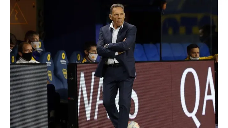 Russo, cuestionado por los medios. (Getty)