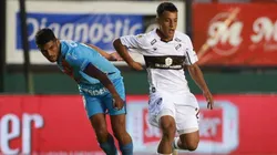 Reparto de unidades entre Arsenal y Platense.