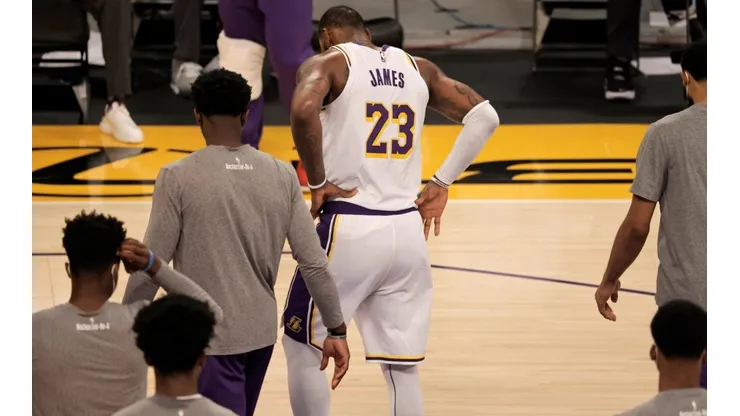 LeBron James lesionado