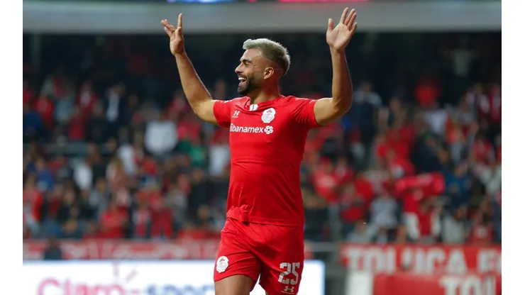 Alexis Canelo amplió la ventaja por 2-0 sobre Puebla.