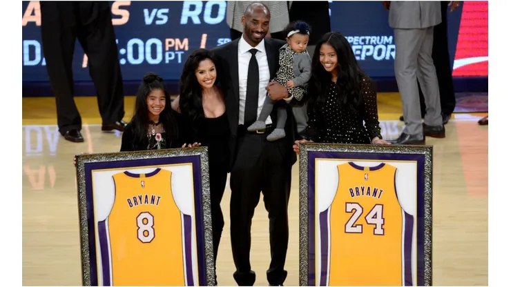 Kobe Bryant y su familia (Foto: Getty)