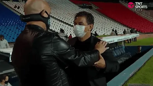 Es un genio: Gallardo fue a saludar al Gallego Méndez y lo trolleó frente a las cámaras