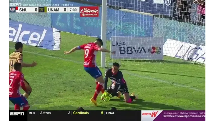 Polémico gol anulado a San Luis.