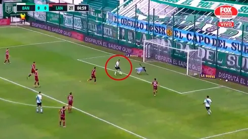 Video: Pons sacó a pasear al arquero de Lanús y puso el 1 a 0 en el Clásico del Sur