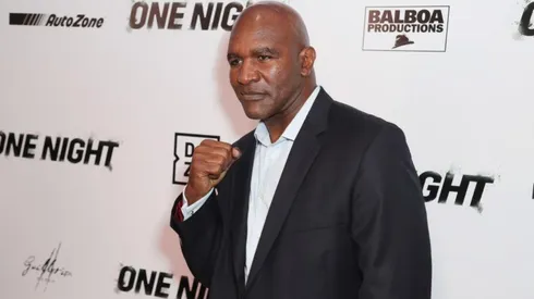 Holyfield le dijo que aún no lo llamaron para enfrentar a Tyson.