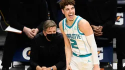 LaMelo Ball ante LeBron James