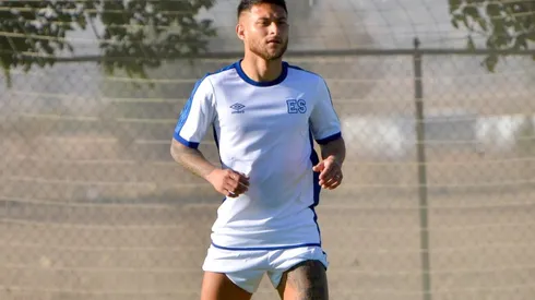 Joshua Pérez de El Salvador durante un entrenamiento (Foto: Twitter @LaSelecta_SLV).
