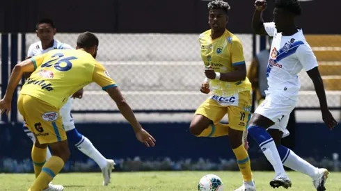 Jugadores de Carlos Stein están preocupados por su futuro.