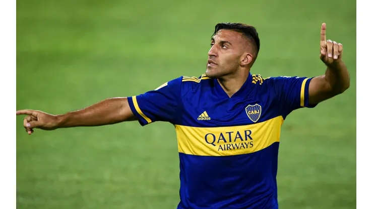 A Boca le habría llegado una oferta por Wanchope Ábila y se podría ir ya
