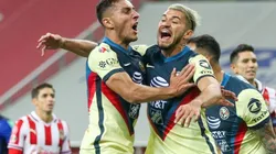 Sebastián Cáceres y Henry Martín, América