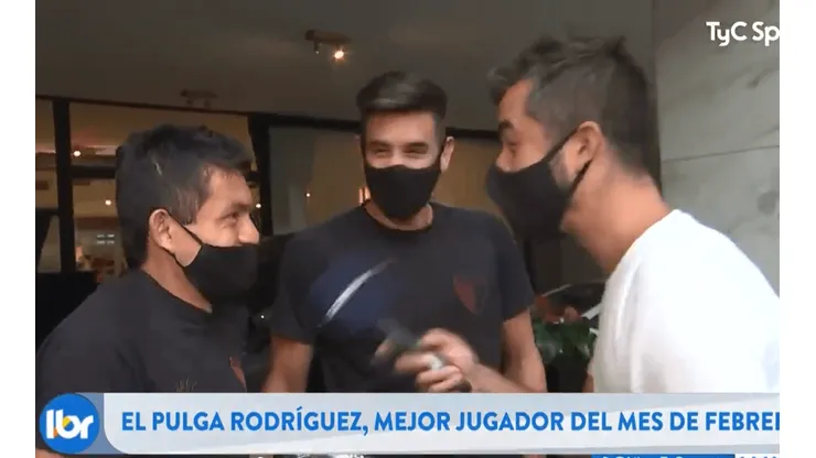 Le gritaron que lo quieren en Boca y el Pulga Rodríguez respondió