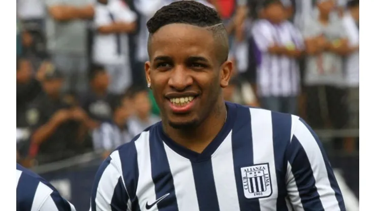 Farfán volverá a jugar al lado de Wilmer Aguirre como en su primer paso por Alianza Lima.