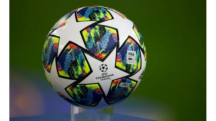 Valencia CF v Chelsea FC: Group H - UEFA Champions League
