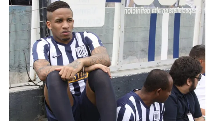 Jefferson Farfán jugó cuatro temporadas en Alianza Lima.
