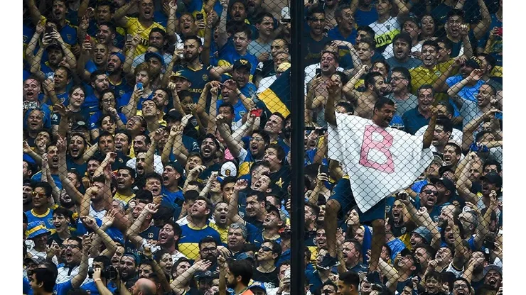Muy picante: adidas sacó un buzo de Boca con el fantasma de la B