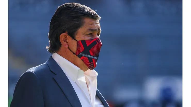 Luis Fernando Tena dejó su cargo como DT de Juárez