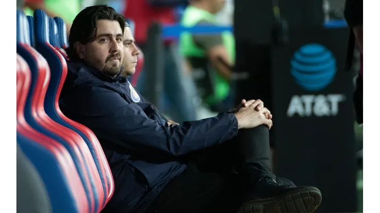 Furia en la afición de Chivas por la ausencia de Amaury Vergara en el Estadio Akron