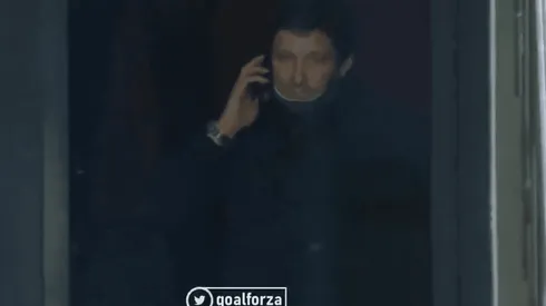 Leonardo dialogando con Mauricio Pochettino.