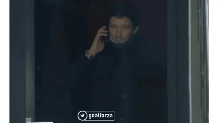 Leonardo dialogando con Mauricio Pochettino.