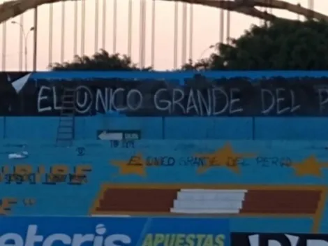 Hinchas de Universitario hicieron pintas en el estadio de Sporting Cristal