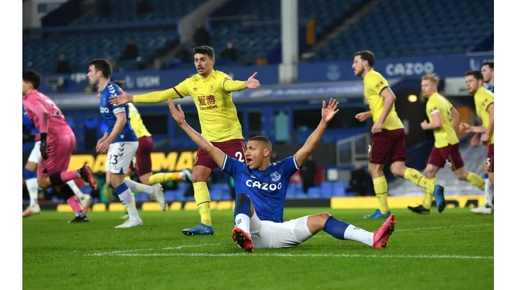 Everton sumó su segunda derrota el hilo en la Premier League tras perder con Burnley.