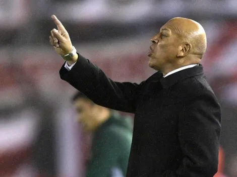 "Si ganamos por cuatro, queremos más": Roberto Mosquera tras goleada a Binacional