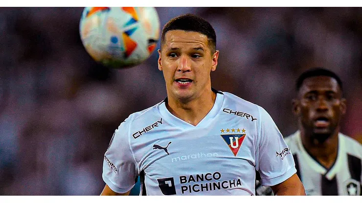 Álex Arce dejaría Liga de Quito por millonaria cifra.