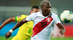 Luis Advíncula ya tuvo un paso recordado por el fútbol argentino.