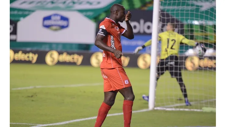 Yesus asistió y 'Adriancho' la picó: golazo de América de Cali en el clásico