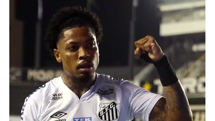Marinho confesó que a Santos lo ayudó jugar sin gente en la Bombonera