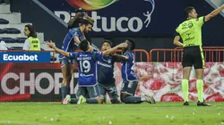 Jugadores de Emelec deben poner de su dinero para operarse