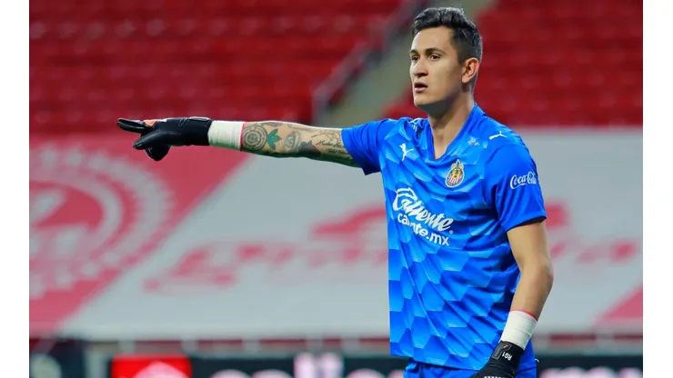 Gudiño se rindió ante Ochoa.