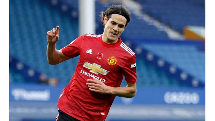 Cavani festejando un gol en Manchester United.