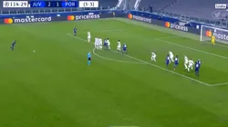 ¡Es una locura! Oliveira le pegó de tiro libre y clavó un golazo ante Juventus