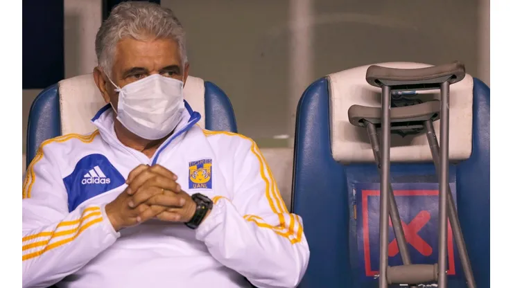 Ricardo Ferretti empezó a analizar su retiro de la dirección técnica