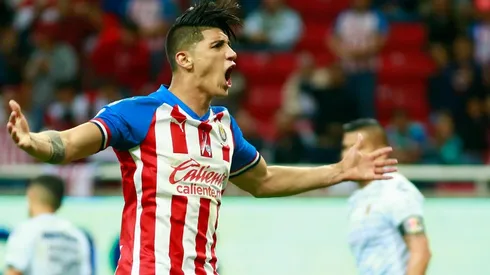 Alan Pulido, molesto con Chivas.