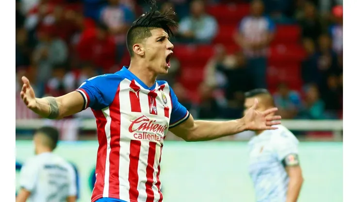 Alan Pulido, molesto con Chivas.