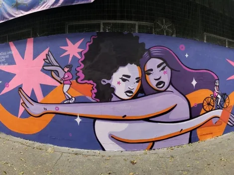 Jugadoras de América participan en exposición artística de mujeres