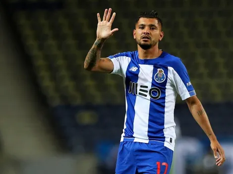 Tecatito Corona viaja a Italia, ¿jugará ante Juventus por la Champions League?