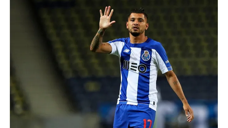 Jesús Corona viaja a Italia.